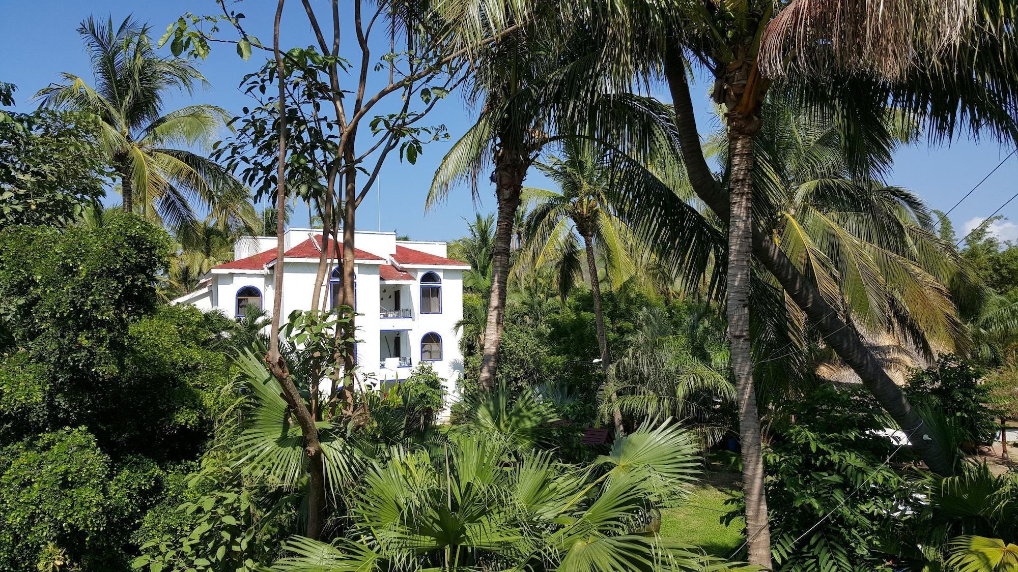 Hotel Hacienda De Melaque San Patricio Melaque Exterior photo