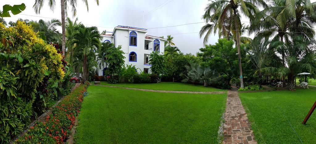 Hotel Hacienda De Melaque San Patricio Melaque Exterior photo